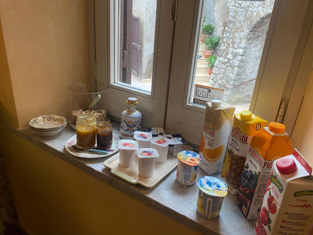 Il Borgo Antico Bed & Breakfast Rocca Massima Exterior photo